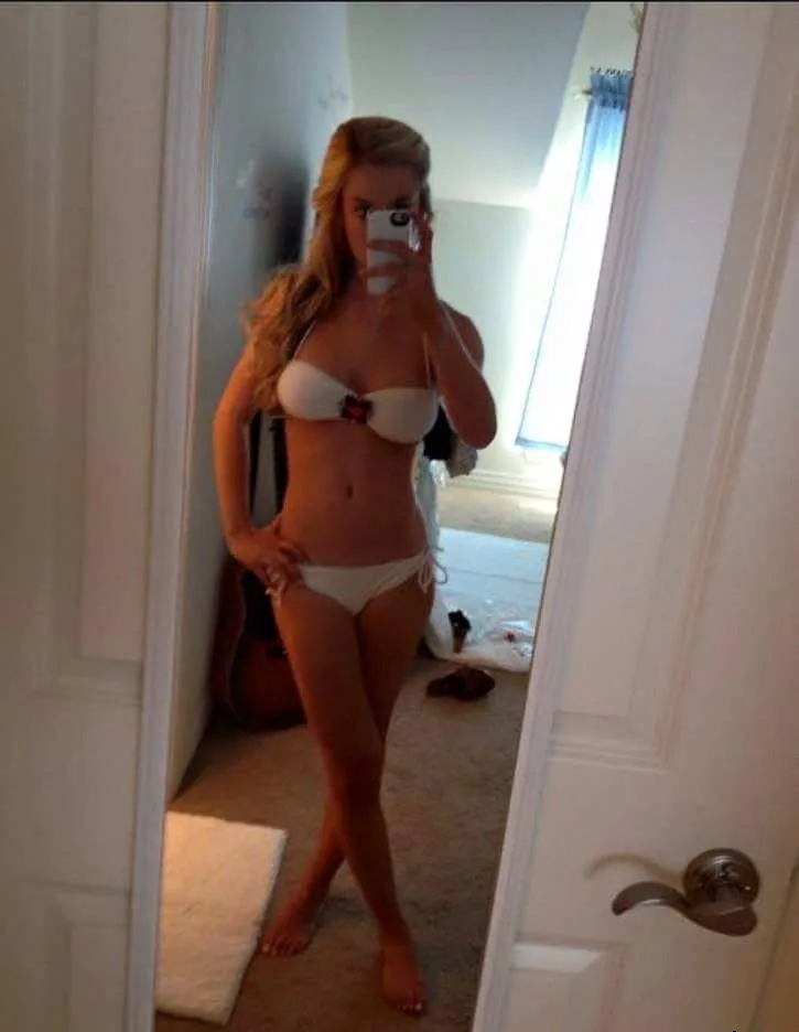 Blond_Elena